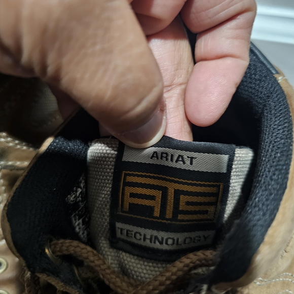 Ariat ATS Technology Brown and Black Hiking Boots Gorpcore Size7B Women Boots - Picture 3 of 9